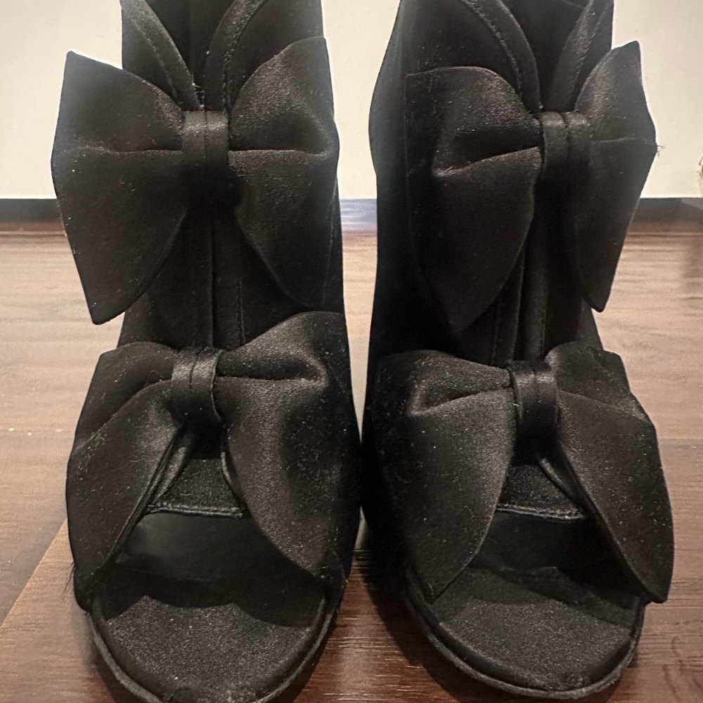 CHANEL Black bootie boots with bows | Excellent condition - like New! - Picture 14 of 14